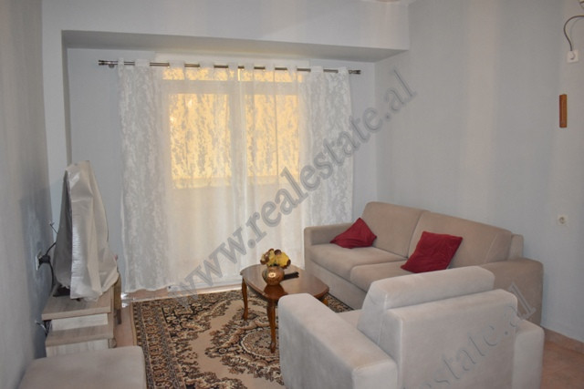 Apartament 2+1 me qira ne rrugen e Durresit ne Tirane